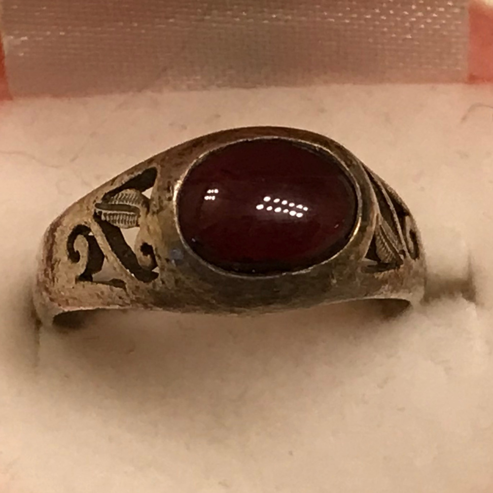 Woman's ring - Picture 3 of 3